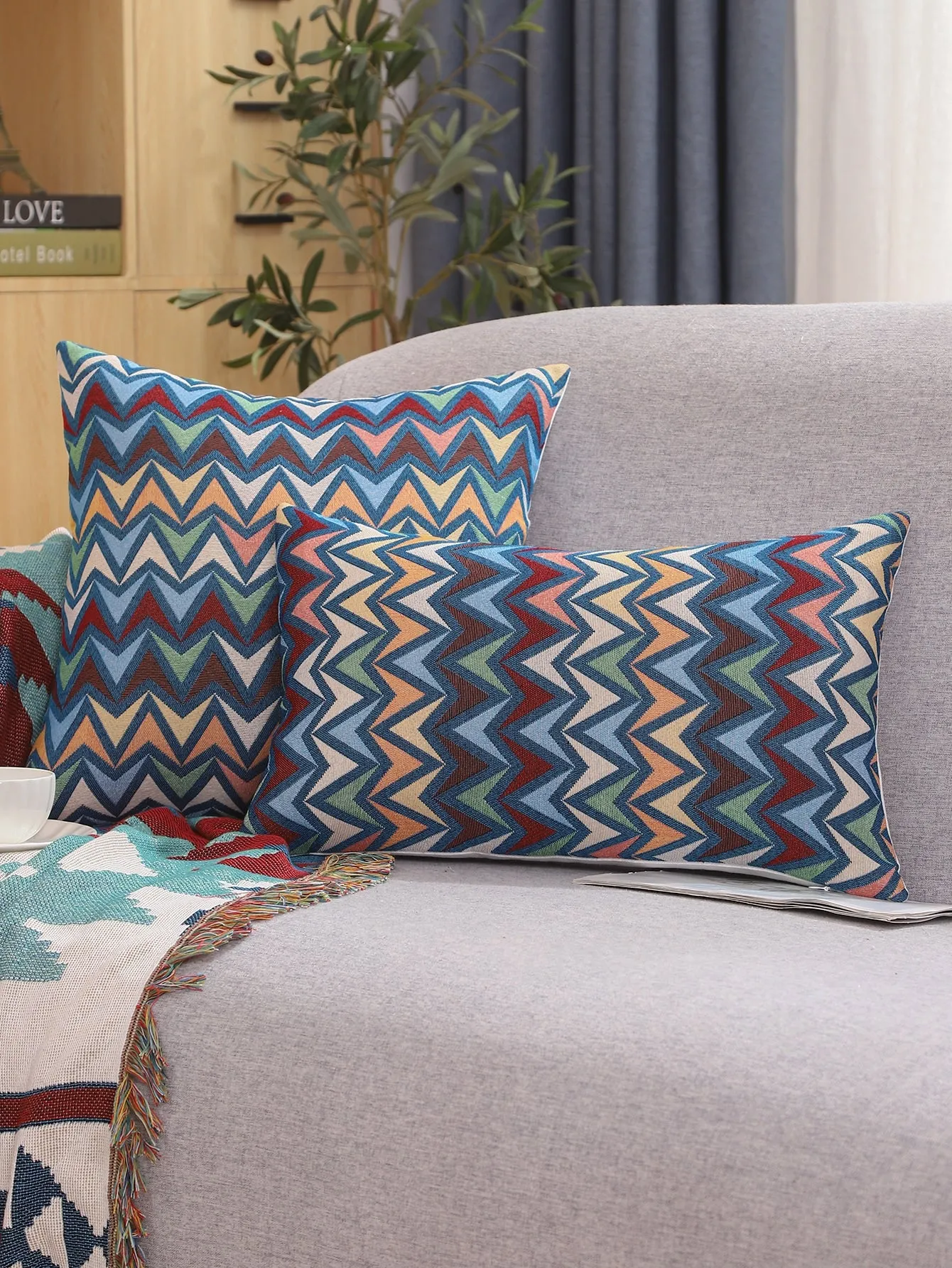 1pc Jacquard Geometric Pattern Cushion Cover Without Filler