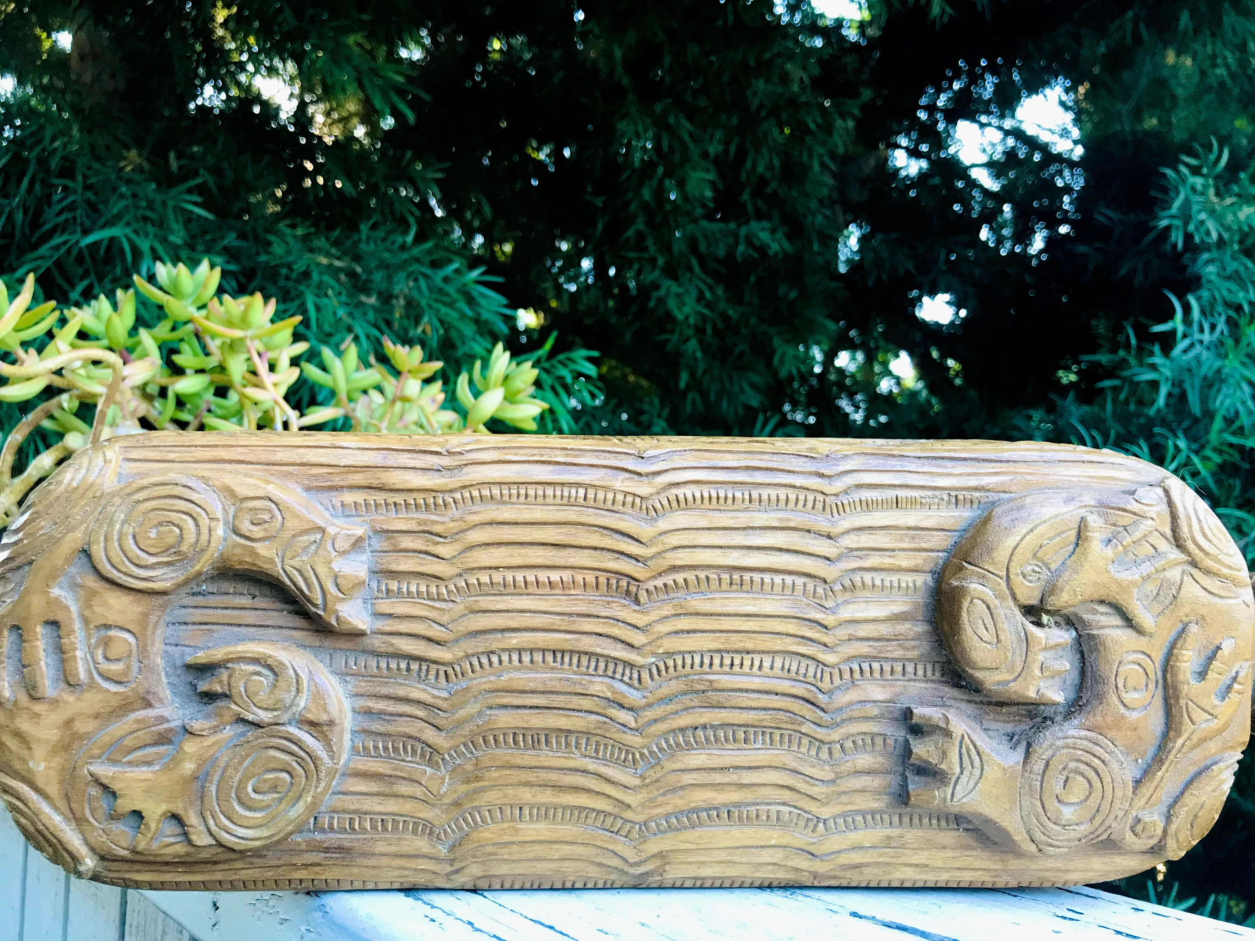 Antique Artisan Handcrafted Wood Carved Animal Tribal Box Container with Lid