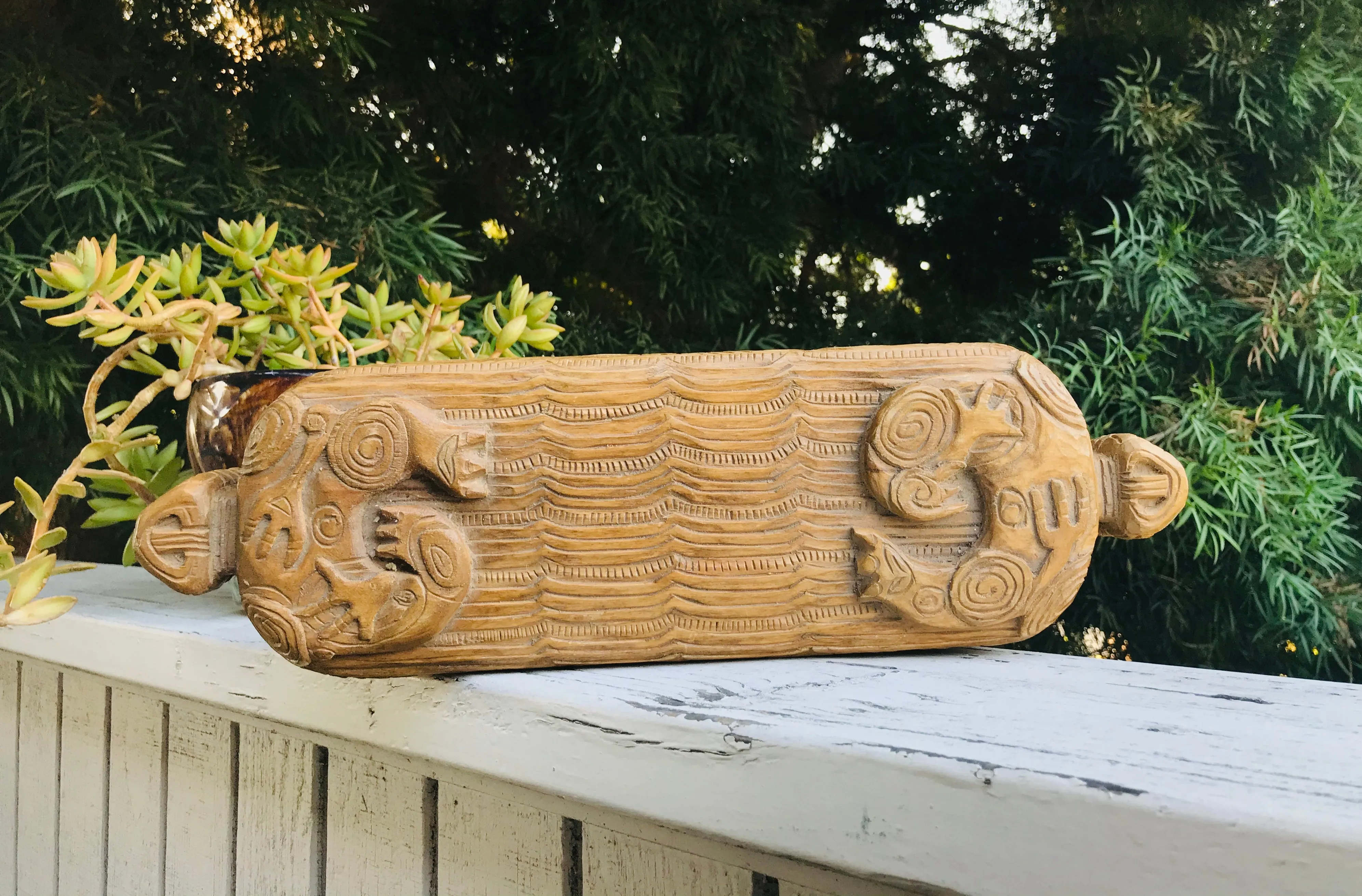 Antique Artisan Handcrafted Wood Carved Animal Tribal Box Container with Lid