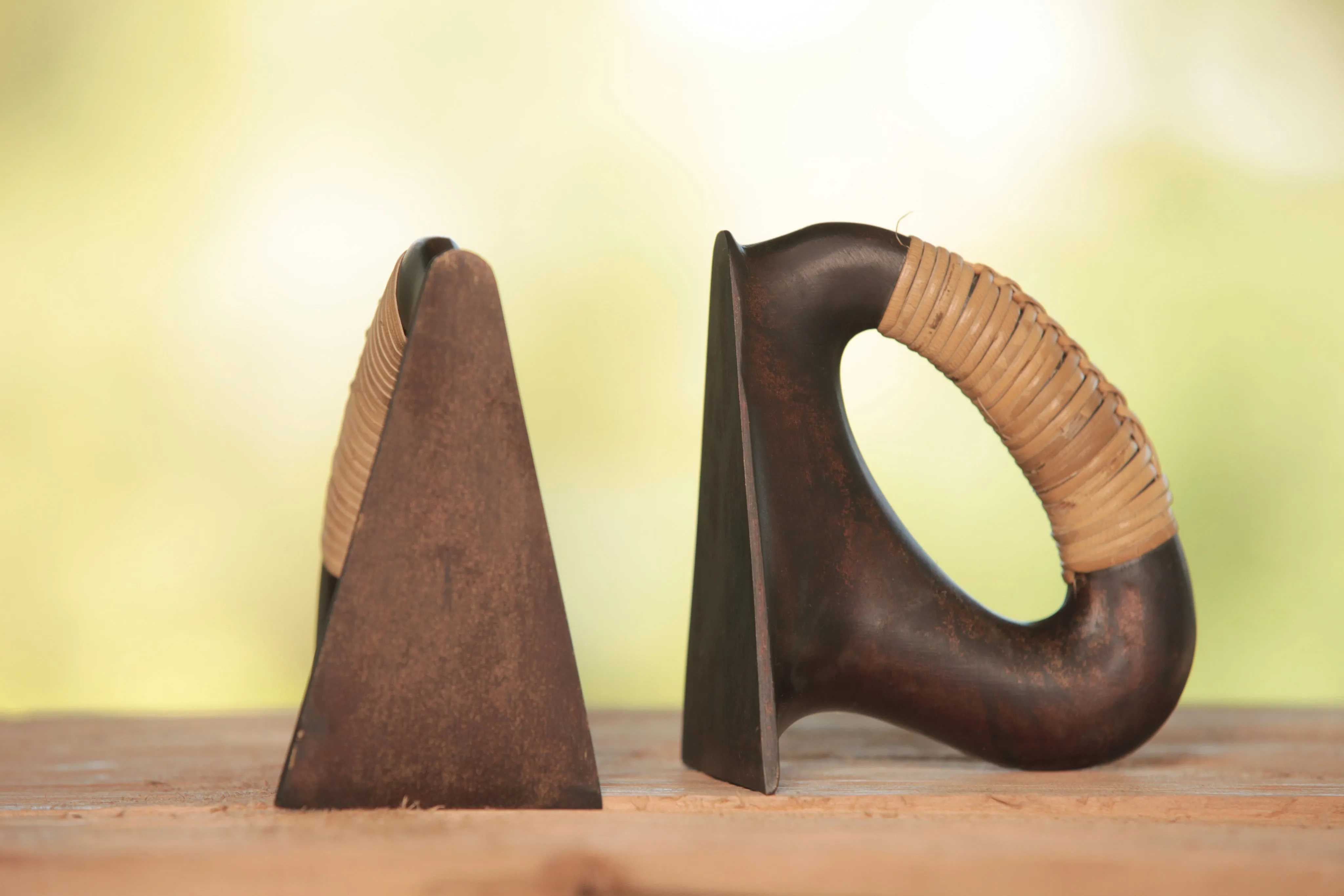 Aubock Bookends 3530-3 Patina with Cane