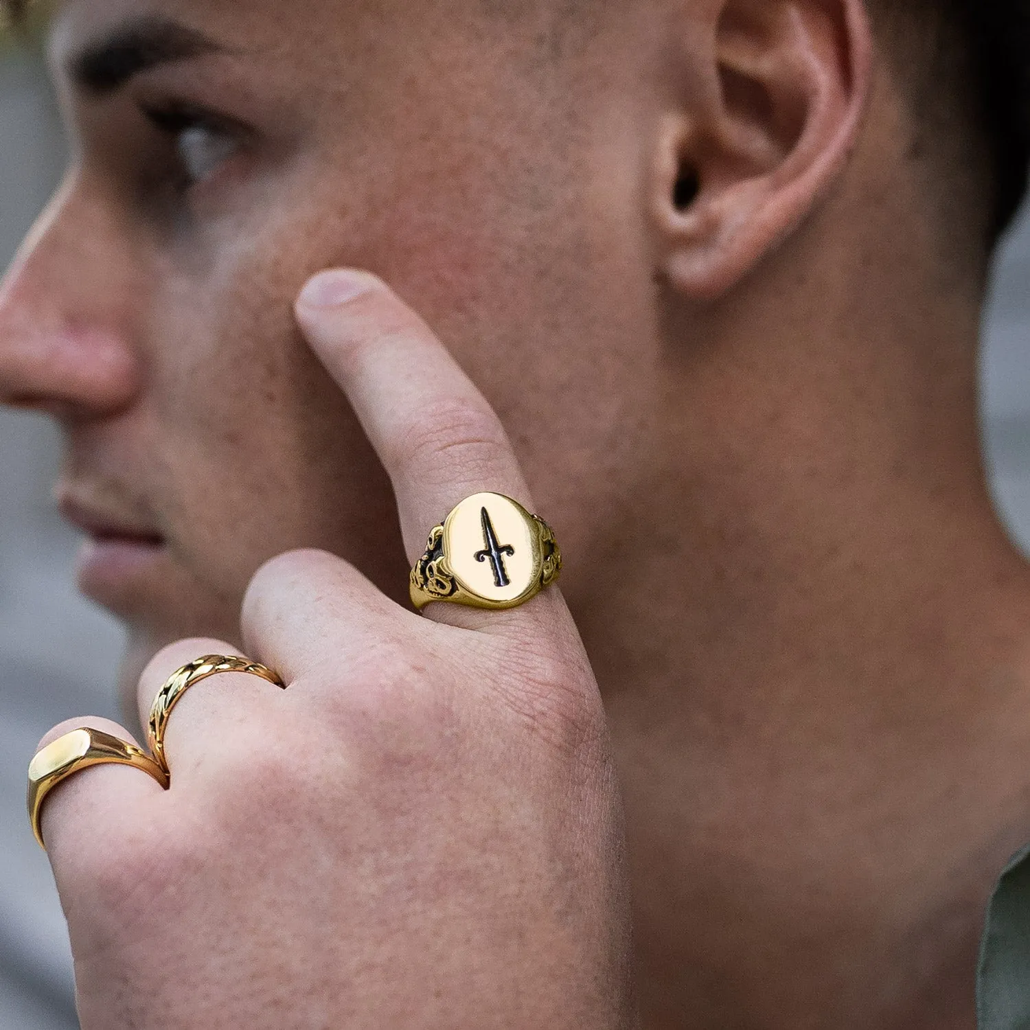 Graveyard Signet Ring (Gold)