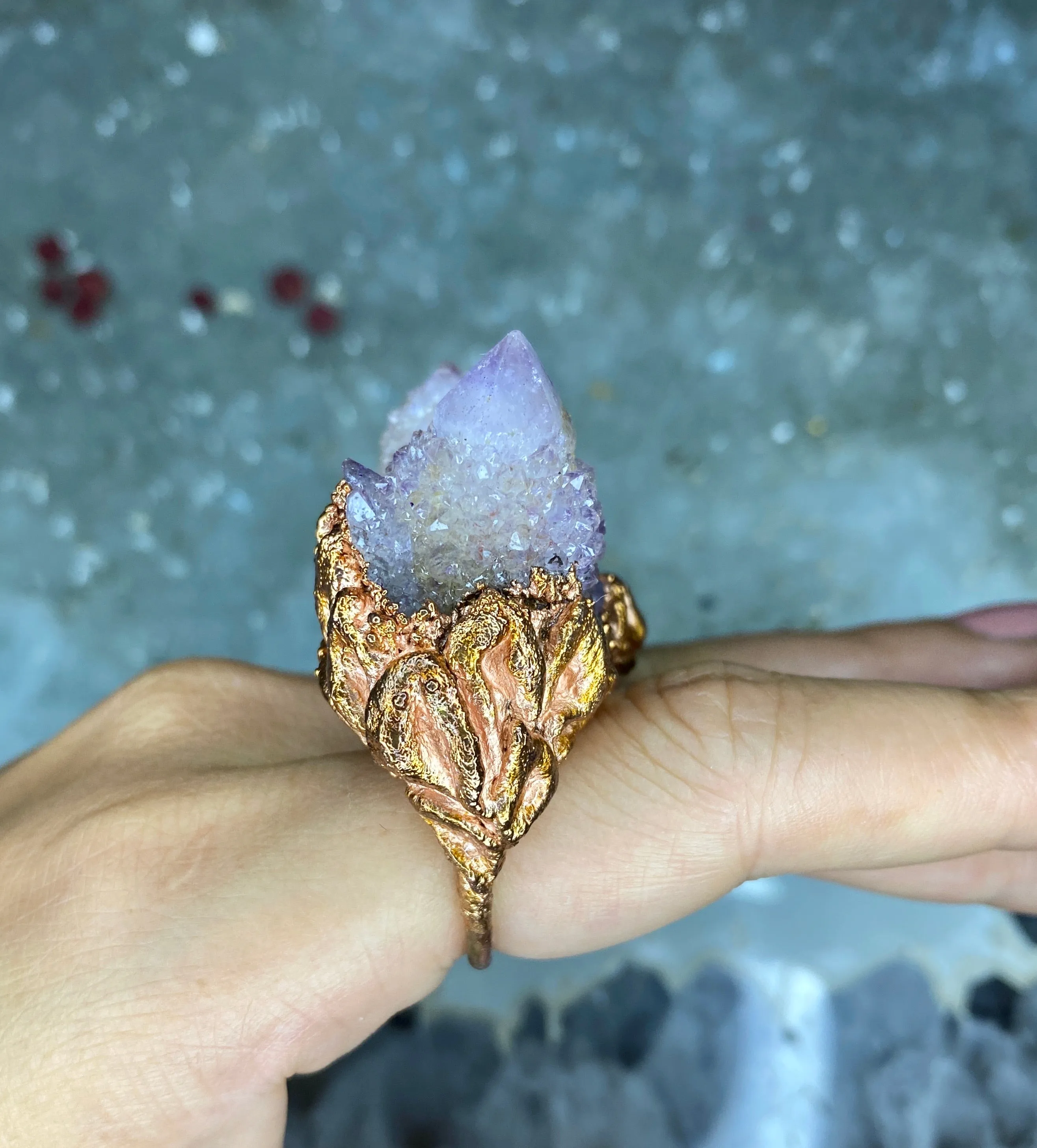 SPIRIT QUARTZ double finger crystal knuckle ring