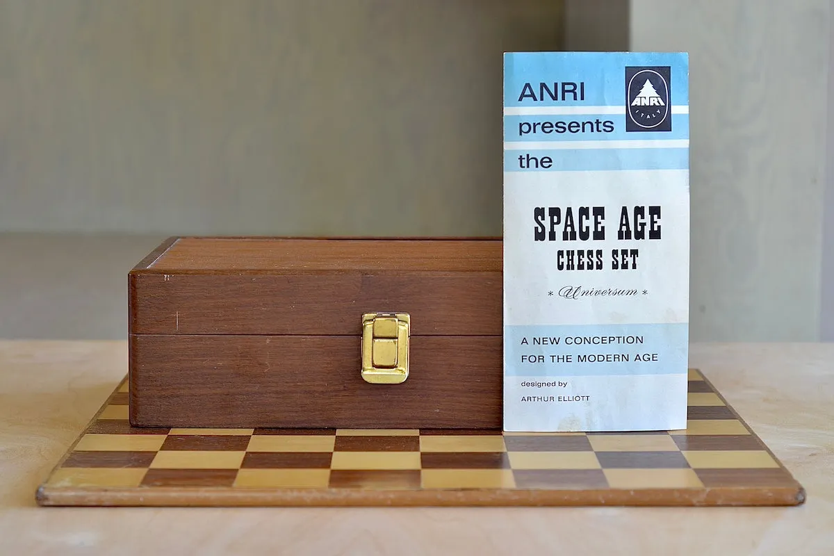 Vintage Anri Chess Set Boxed